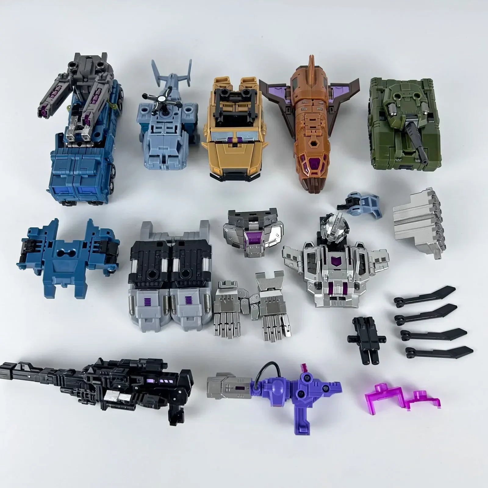 Pocket Toys Transformation Bruticus 5 in 1 PT-05